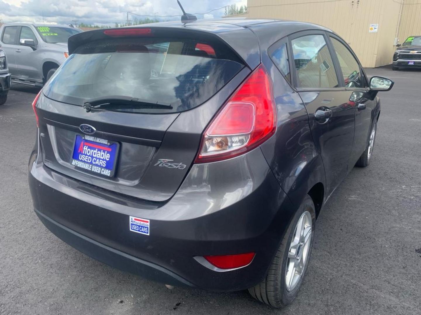 2017 GREY FORD FIESTA SE (3FADP4EJ5HM) with an 1.6L engine, Automatic transmission, located at 2525 S. Cushman, Fairbanks, AK, 99701, (907) 452-5707, 64.824036, -147.712311 - Photo#3