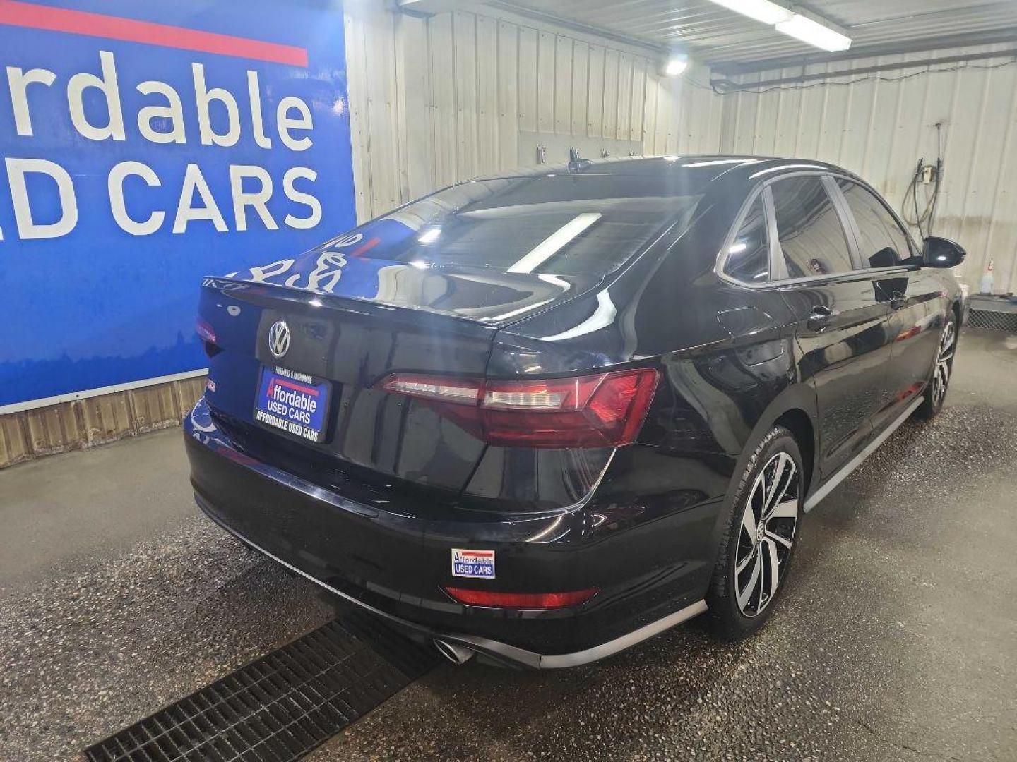 2021 BLACK VOLKSWAGEN JETTA GLI (3VW5T7BU9MM) with an 2.0L engine, 8-Speed Manual transmission, located at 2525 S. Cushman, Fairbanks, AK, 99701, (907) 452-5707, 64.824036, -147.712311 - Photo#2