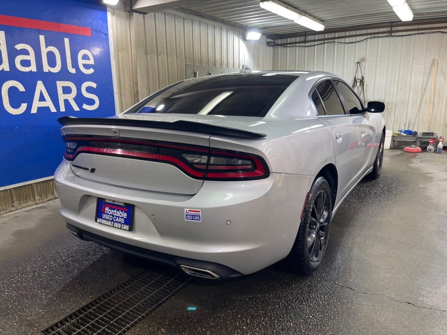 2020 SILVER DODGE CHARGER SXT (2C3CDXJG3LH) with an 3.6L engine, Automatic transmission, located at 2525 S. Cushman, Fairbanks, AK, 99701, (907) 452-5707, 64.824036, -147.712311- Photo#2