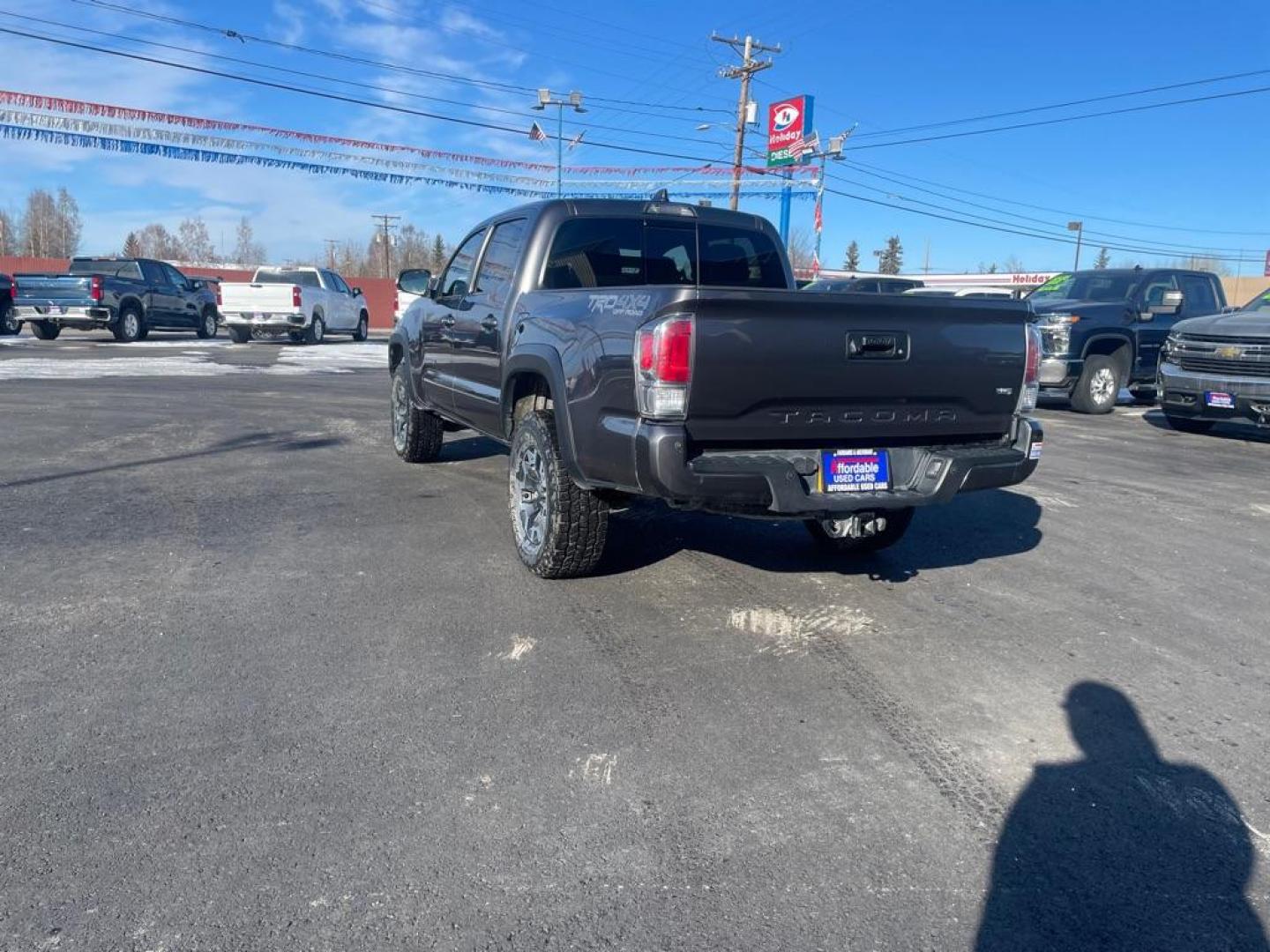 2021 GRAY TOYOTA TACOMA DOUBLE CAB (5TFCZ5AN0MX) with an 3.5L engine, Automatic transmission, located at 2525 S. Cushman, Fairbanks, AK, 99701, (907) 452-5707, 64.824036, -147.712311 - Photo#2