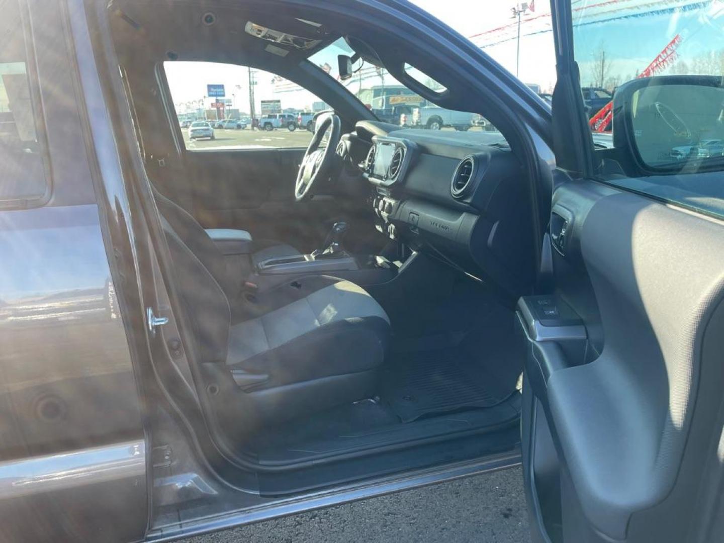 2021 GRAY TOYOTA TACOMA DOUBLE CAB (5TFCZ5AN0MX) with an 3.5L engine, Automatic transmission, located at 2525 S. Cushman, Fairbanks, AK, 99701, (907) 452-5707, 64.824036, -147.712311 - Photo#5