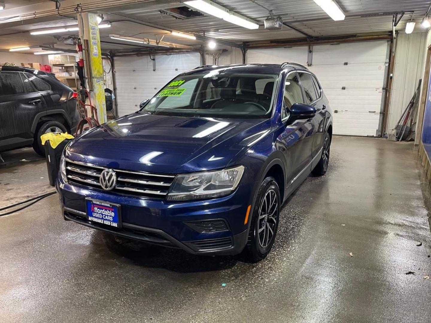 2021 BLUE VOLKSWAGEN TIGUAN SEL SEL (3VV2B7AX8MM) with an 2.0L engine, Automatic transmission, located at 2525 S. Cushman, Fairbanks, AK, 99701, (907) 452-5707, 64.824036, -147.712311 - Photo#1