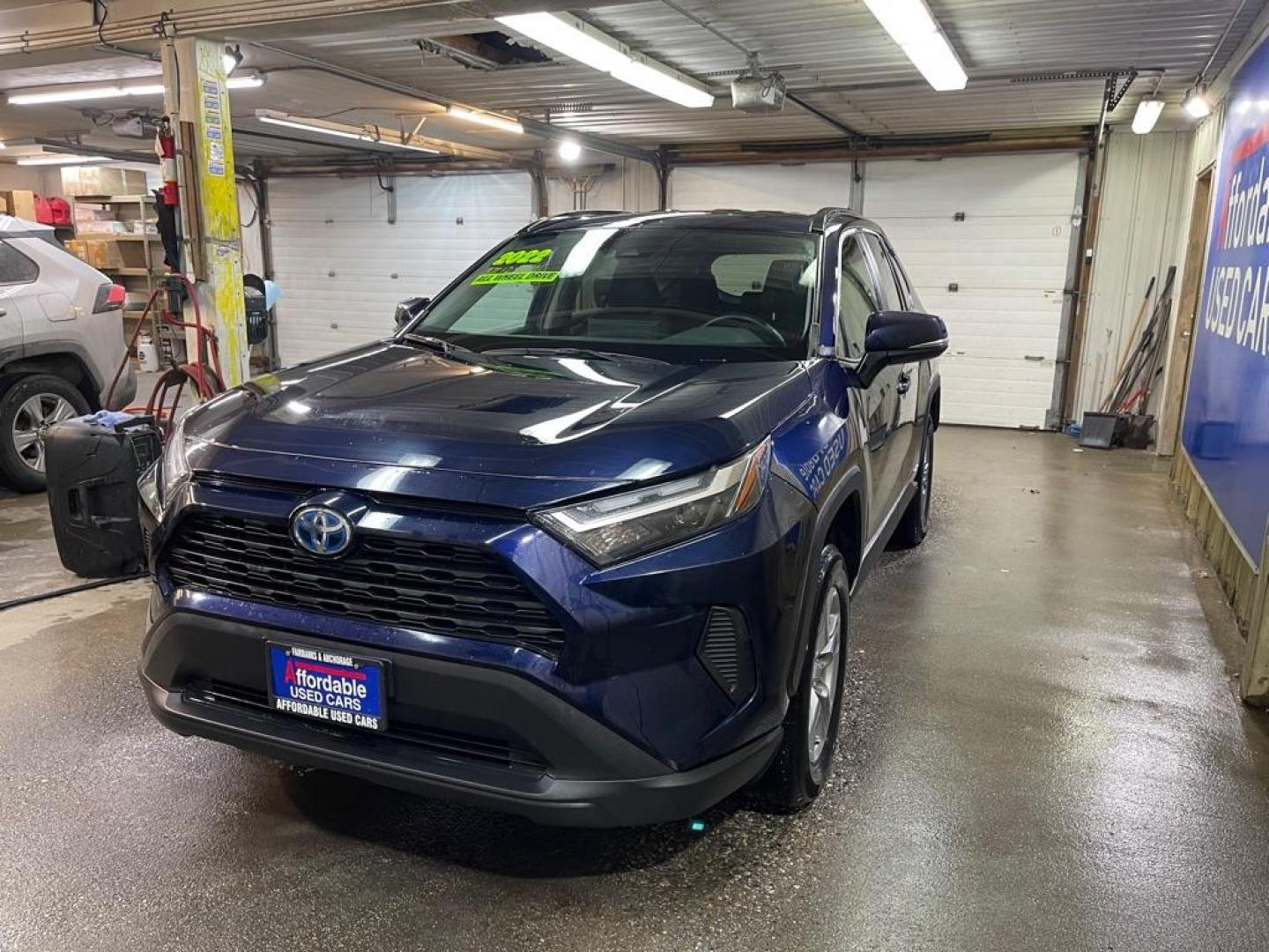 2022 BLUE TOYOTA RAV4 XLE HYBRID XLE (4T3RWRFV7NU) with an 2.5L engine, Continuously Variable transmission, located at 2525 S. Cushman, Fairbanks, AK, 99701, (907) 452-5707, 64.824036, -147.712311 - Photo#1