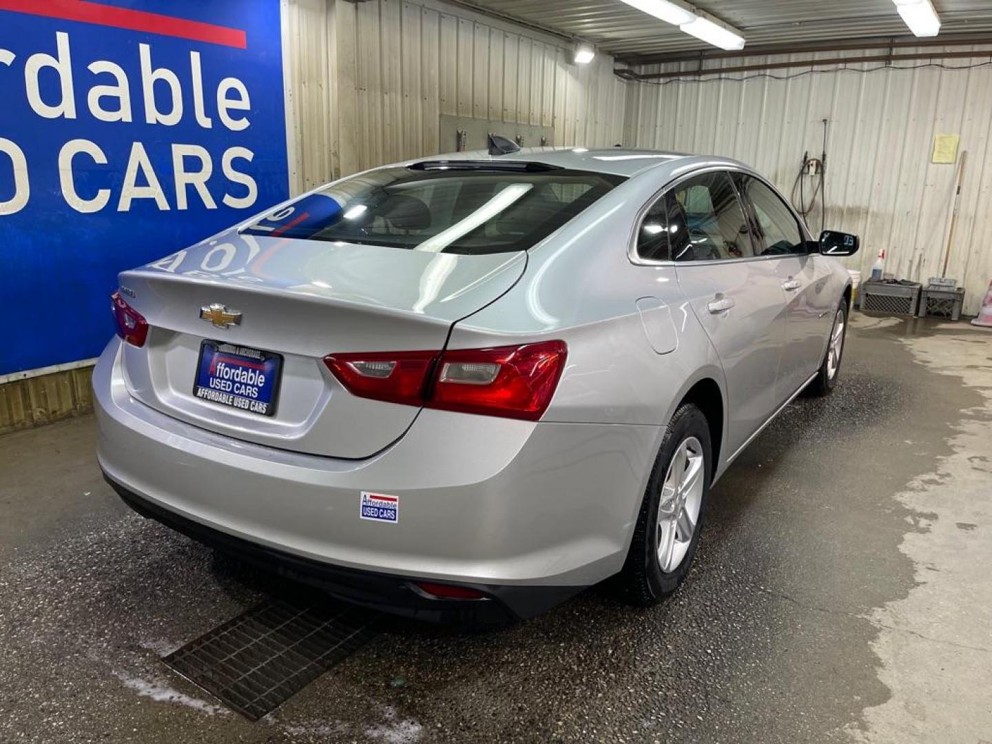 2022 SILVER CHEVROLET MALIBU LS (1G1ZB5ST5NF) with an 1.5L engine, Continuously Variable transmission, located at 2525 S. Cushman, Fairbanks, AK, 99701, (907) 452-5707, 64.824036, -147.712311 - Photo#2