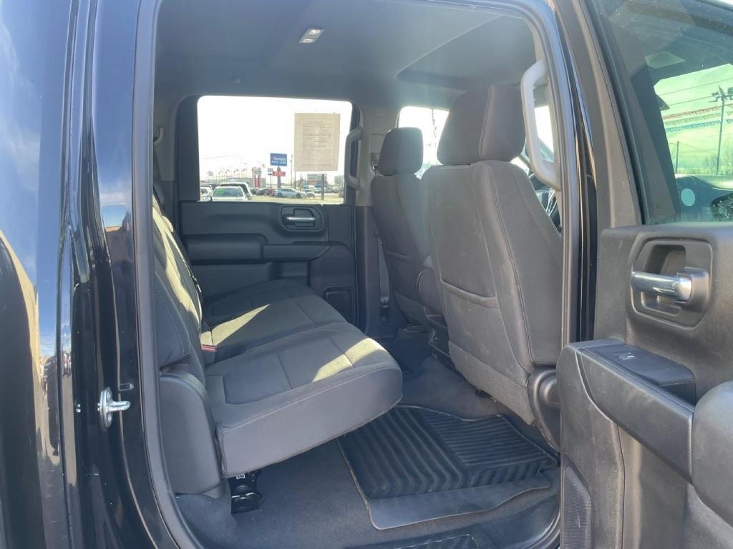 2023 BLACK CHEVROLET SILVERADO 2500 HEAVY DUTY LT (1GC4YNE74PF) with an 6.6L engine, Automatic transmission, located at 2525 S. Cushman, Fairbanks, AK, 99701, (907) 452-5707, 64.824036, -147.712311 - Photo#4