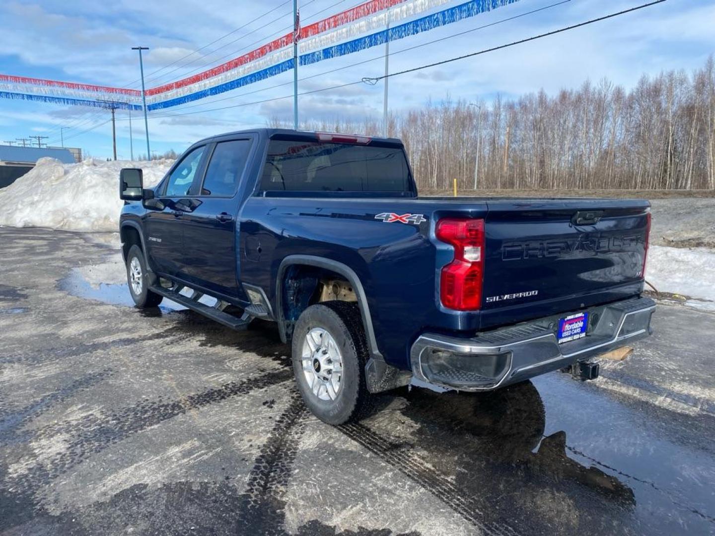 2023 BLUE CHEVROLET SILVERADO 2500 HEAVY DUTY LT (2GC4YNE74P1) with an 6.6L engine, Automatic transmission, located at 2525 S. Cushman, Fairbanks, AK, 99701, (907) 452-5707, 64.824036, -147.712311 - Photo#3