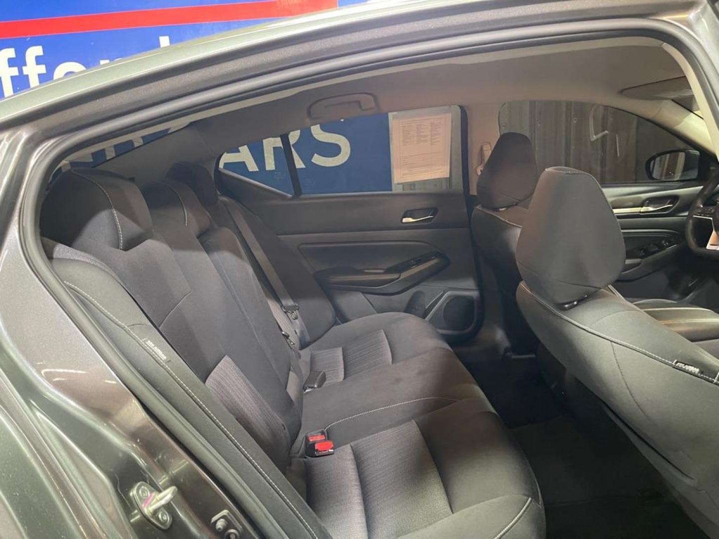 2021 GRAY NISSAN ALTIMA SV (1N4BL4DV5MN) with an 2.5L engine, Continuously Variable transmission, located at 2525 S. Cushman, Fairbanks, AK, 99701, (907) 452-5707, 64.824036, -147.712311 - Photo#4