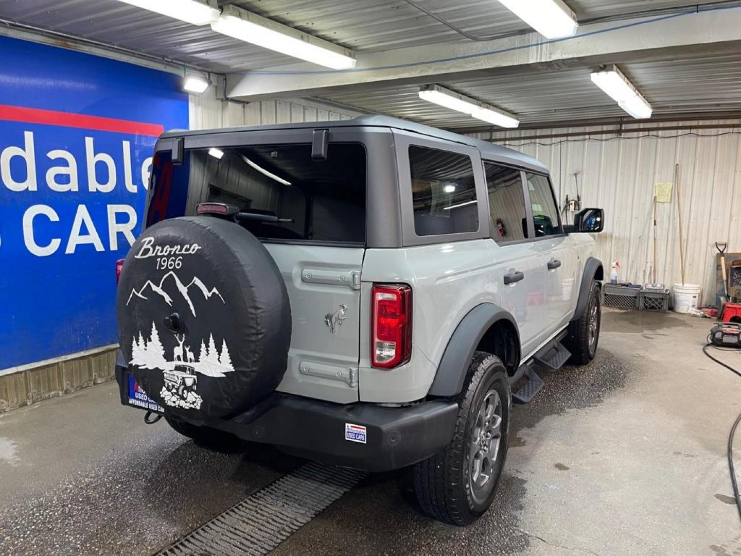 2023 GREY FORD BRONCO BASE (1FMEE5BP1PL) with an 2.7L engine, Automatic transmission, located at 2525 S. Cushman, Fairbanks, AK, 99701, (907) 452-5707, 64.824036, -147.712311 - Photo#2