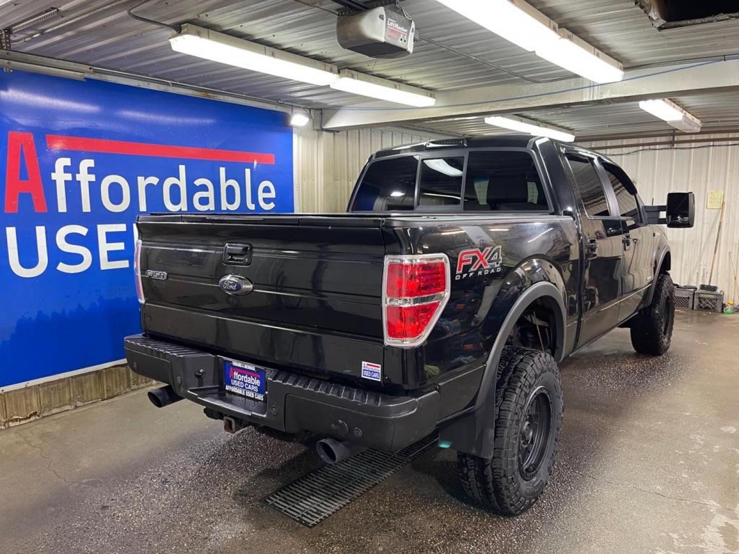 2013 BLACK FORD F150 3.5L FX4 SUPERCREW FX4 (1FTFW1ET6DF) with an 3.5L engine, Automatic transmission, located at 2525 S. Cushman, Fairbanks, AK, 99701, (907) 452-5707, 64.824036, -147.712311 - Photo#2