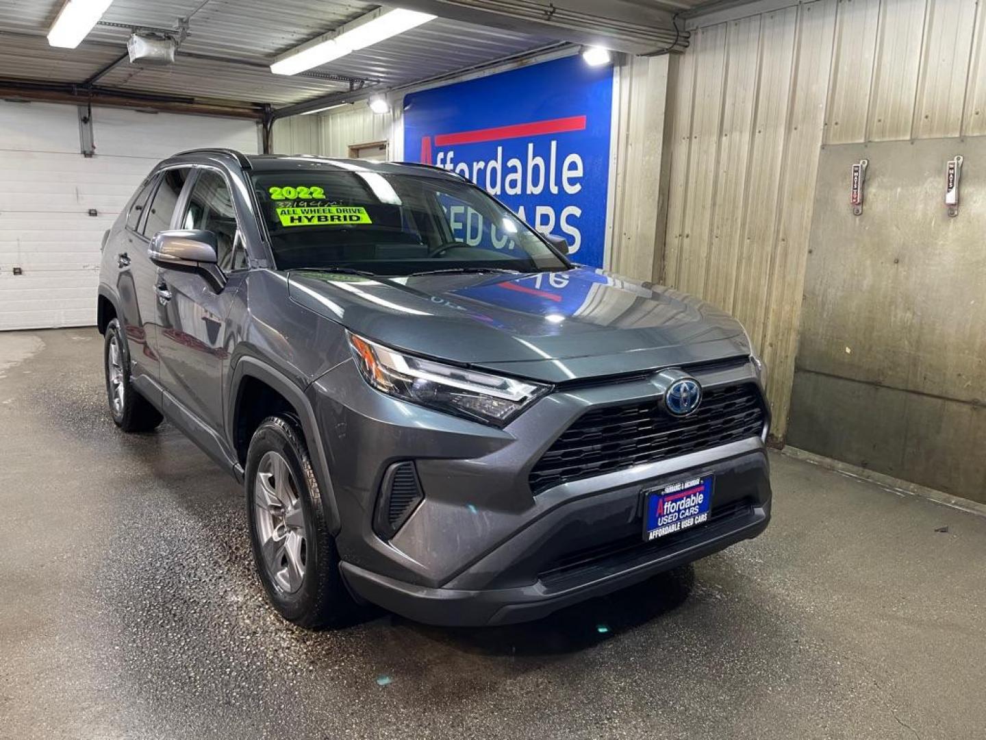 2022 GRAY TOYOTA RAV4 XLE HYBRID XLE (4T3RWRFV4NU) with an 2.5L engine, Continuously Variable transmission, located at 2525 S. Cushman, Fairbanks, AK, 99701, (907) 452-5707, 64.824036, -147.712311 - Photo#0