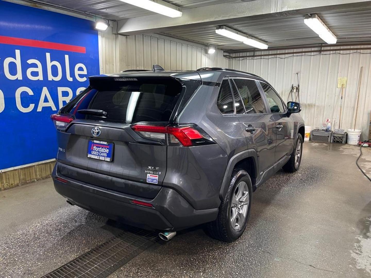 2022 GRAY TOYOTA RAV4 XLE HYBRID XLE (4T3RWRFV4NU) with an 2.5L engine, Continuously Variable transmission, located at 2525 S. Cushman, Fairbanks, AK, 99701, (907) 452-5707, 64.824036, -147.712311 - Photo#2