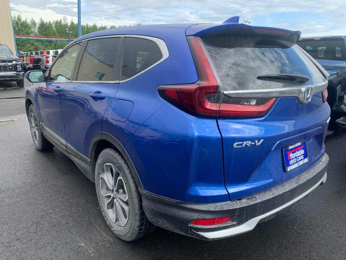 2021 BLUE HONDA CR-V EX (7FARW2H52ME) with an 1.5L engine, Continuously Variable transmission, located at 2525 S. Cushman, Fairbanks, AK, 99701, (907) 452-5707, 64.824036, -147.712311 - Photo#2