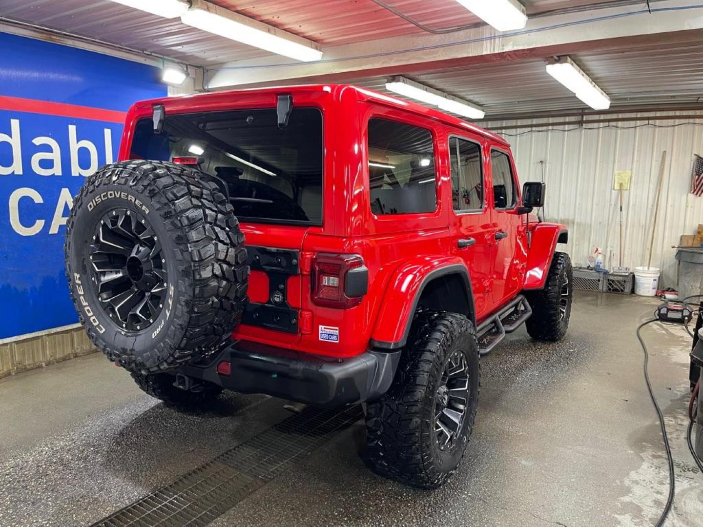 2021 RED JEEP WRANGLER UNLIMI RUBICON (1C4HJXFG5MW) with an 3.6L engine, 8-Speed Manual transmission, located at 2525 S. Cushman, Fairbanks, AK, 99701, (907) 452-5707, 64.824036, -147.712311 - Photo#2