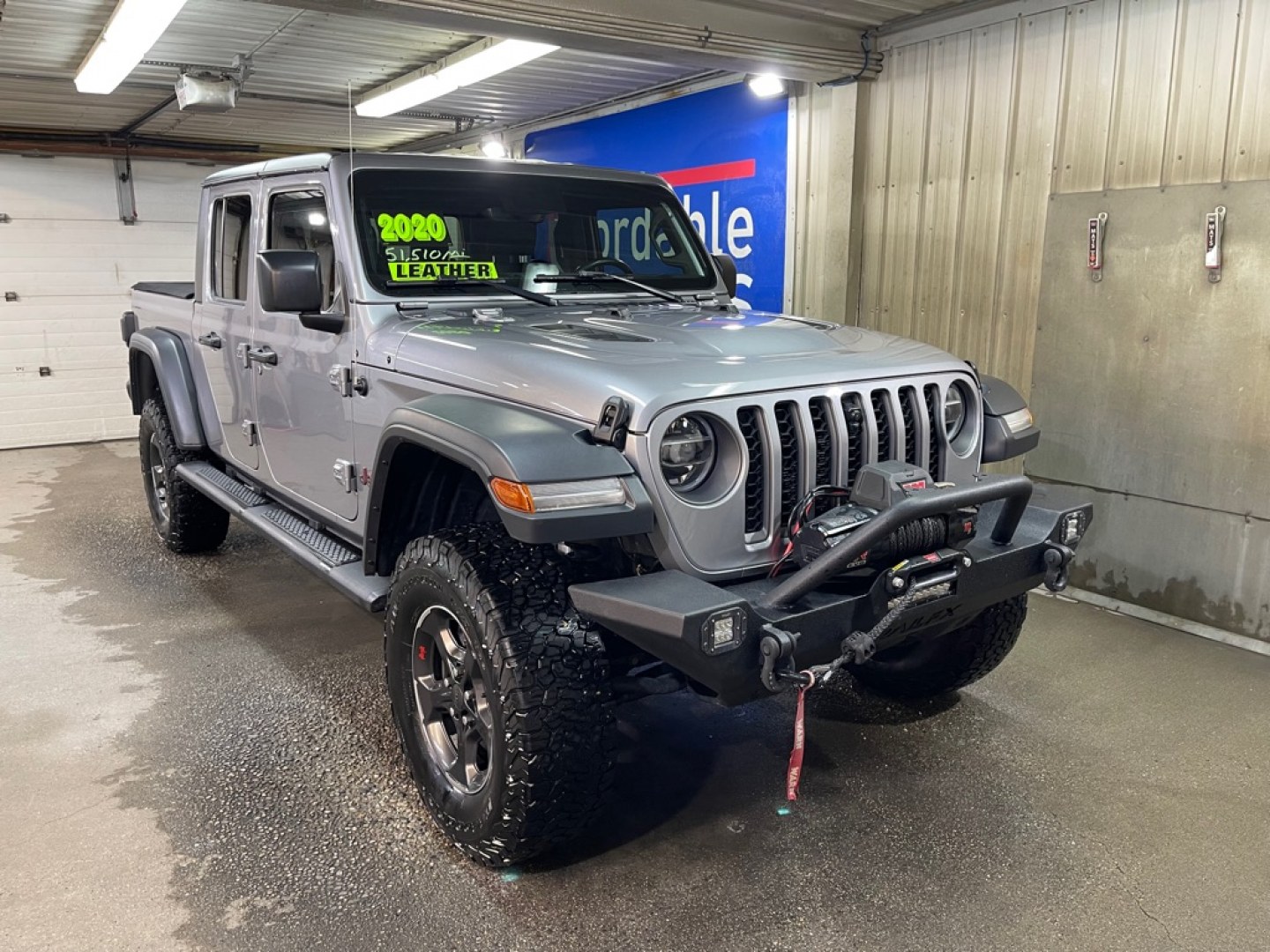 2020 GRAY JEEP GLADIATOR LAUNCH EDITION (1C6JJTBG6LL) with an 3.6L engine, Automatic transmission, located at 2525 S. Cushman, Fairbanks, AK, 99701, (907) 452-5707, 64.824036, -147.712311- Photo#0
