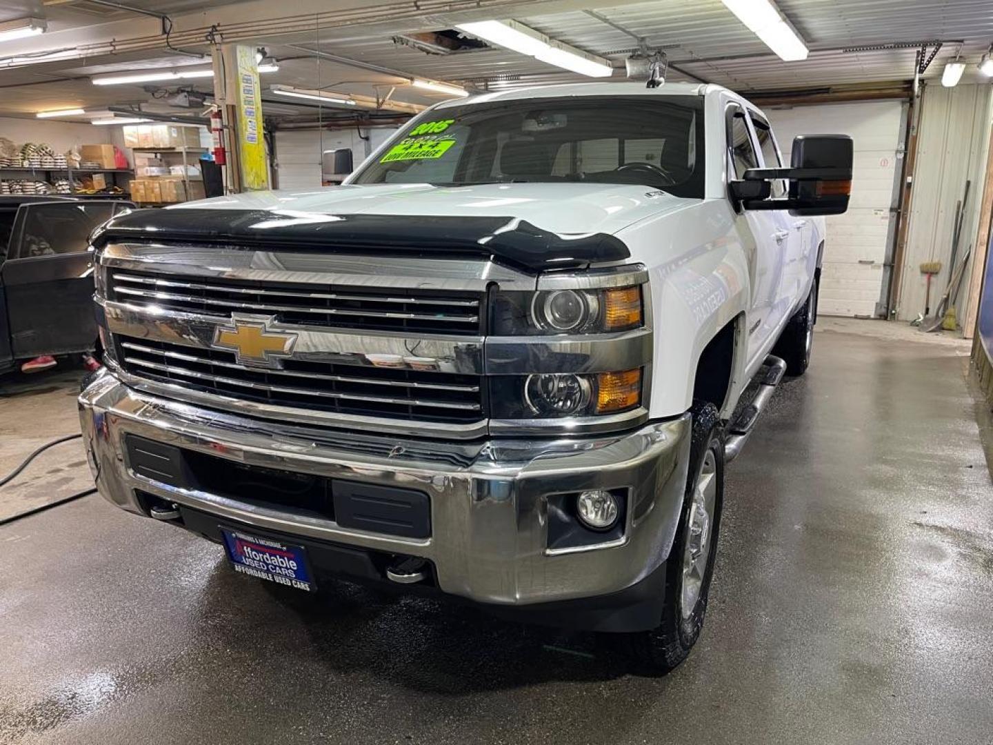 2015 WHITE CHEVROLET SILVERADO 3500 LT (1GC4KZCG1FF) with an 6.0L engine, Automatic transmission, located at 2525 S. Cushman, Fairbanks, AK, 99701, (907) 452-5707, 64.824036, -147.712311 - Photo#1