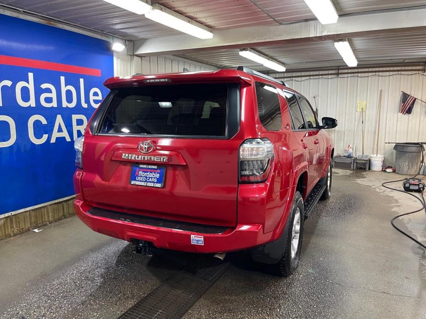 2021 RED TOYOTA 4RUNNER SR5 SR5/SR5 PREMIUM (JTEMU5JR4M5) with an 4.0L engine, Automatic transmission, located at 2525 S. Cushman, Fairbanks, AK, 99701, (907) 452-5707, 64.824036, -147.712311 - Photo#2