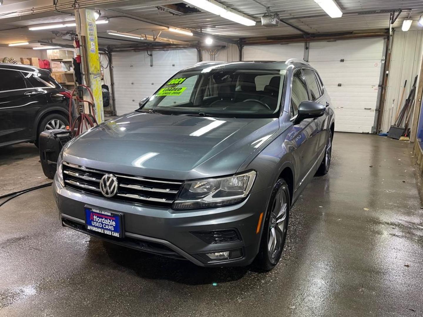 2021 GRAY VOLKSWAGEN TIGUAN SEL SEL (3VV2B7AXXMM) with an 2.0L engine, Automatic transmission, located at 2525 S. Cushman, Fairbanks, AK, 99701, (907) 452-5707, 64.824036, -147.712311 - Photo#1