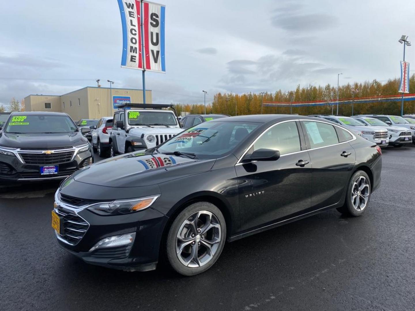 2020 BLACK CHEVROLET MALIBU LT (1G1ZD5ST2LF) with an 1.5L engine, Continuously Variable transmission, located at 2525 S. Cushman, Fairbanks, AK, 99701, (907) 452-5707, 64.824036, -147.712311 - Photo#0