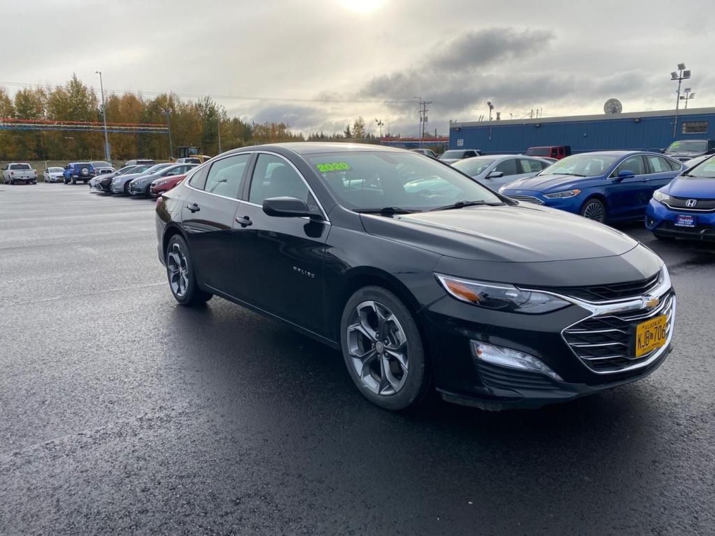 2020 BLACK CHEVROLET MALIBU LT (1G1ZD5ST2LF) with an 1.5L engine, Continuously Variable transmission, located at 2525 S. Cushman, Fairbanks, AK, 99701, (907) 452-5707, 64.824036, -147.712311 - Photo#1