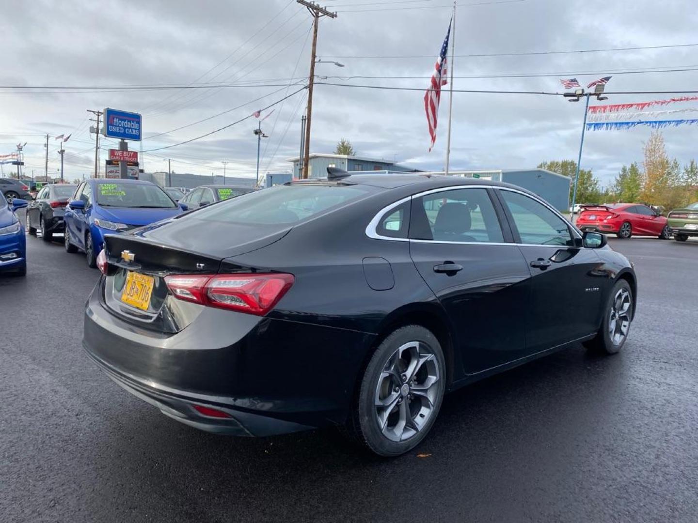 2020 BLACK CHEVROLET MALIBU LT (1G1ZD5ST2LF) with an 1.5L engine, Continuously Variable transmission, located at 2525 S. Cushman, Fairbanks, AK, 99701, (907) 452-5707, 64.824036, -147.712311 - Photo#2