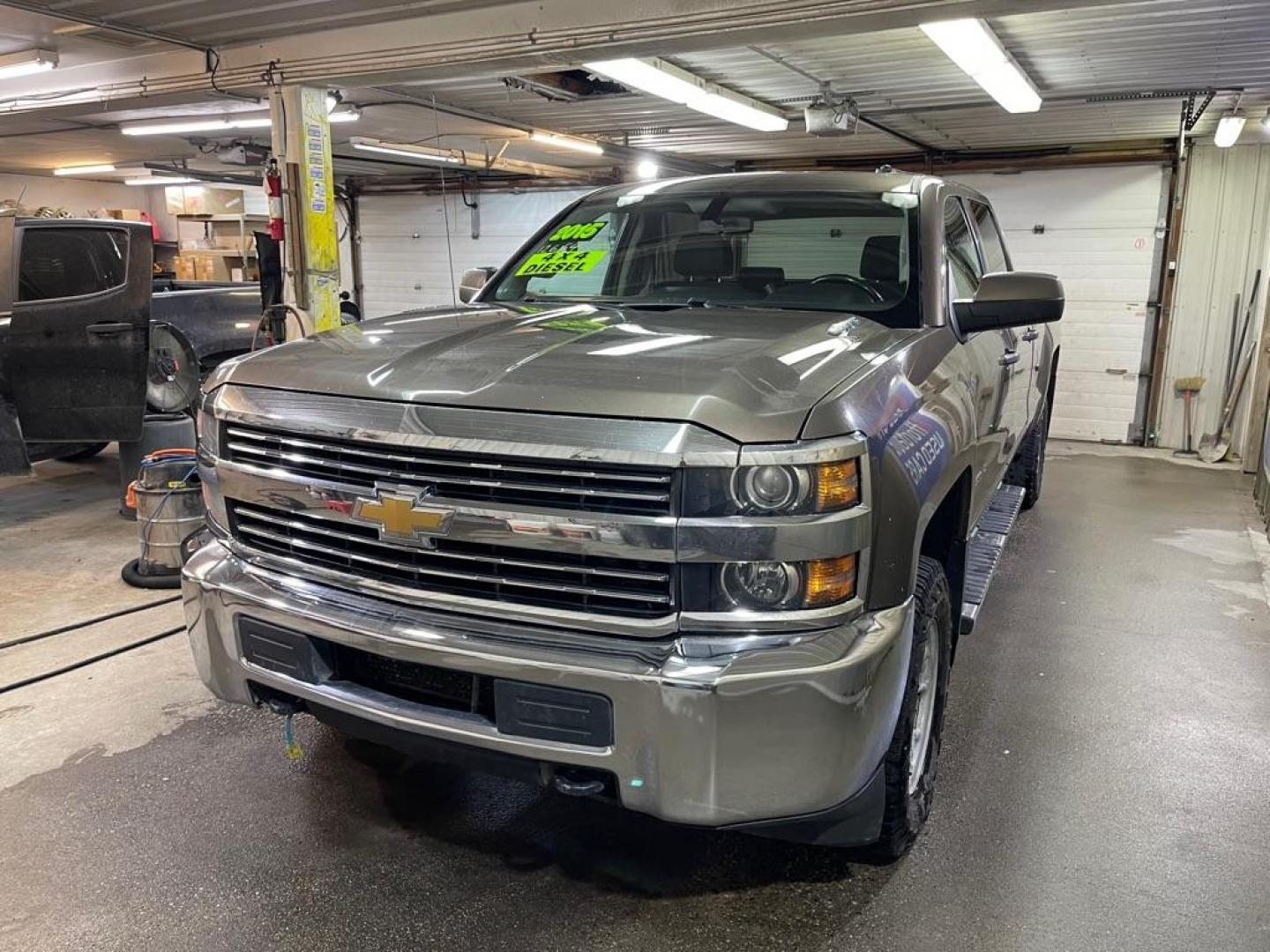 2015 TAN CHEVROLET SILVERADO 2500 HEAVY DUTY LT (1GC1KVE81FF) with an 6.6L engine, Automatic transmission, located at 2525 S. Cushman, Fairbanks, AK, 99701, (907) 452-5707, 64.824036, -147.712311 - Photo#1