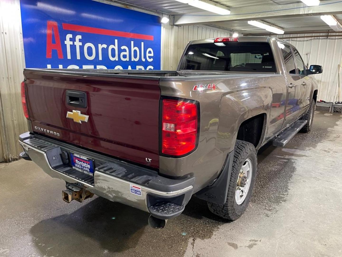 2015 TAN CHEVROLET SILVERADO 2500 HEAVY DUTY LT (1GC1KVE81FF) with an 6.6L engine, Automatic transmission, located at 2525 S. Cushman, Fairbanks, AK, 99701, (907) 452-5707, 64.824036, -147.712311 - Photo#2