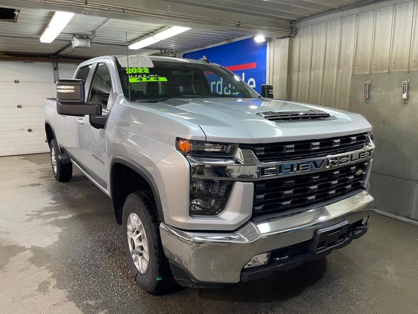 2022 SILVER CHEVROLET SILVERADO 2500 HEAVY DUTY LT (1GC4YNE78NF) with an 6.6L engine, Automatic transmission, located at 2525 S. Cushman, Fairbanks, AK, 99701, (907) 452-5707, 64.824036, -147.712311 - Photo#0