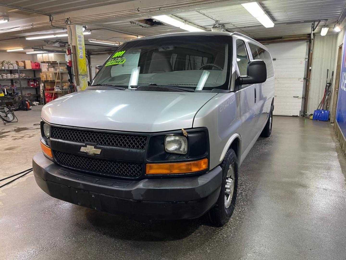 2011 SILVER CHEVROLET EXPRESS G3500 LS (1GAZGZFG3B1) with an 6.0L engine, Automatic transmission, located at 2525 S. Cushman, Fairbanks, AK, 99701, (907) 452-5707, 64.824036, -147.712311 - Photo#1