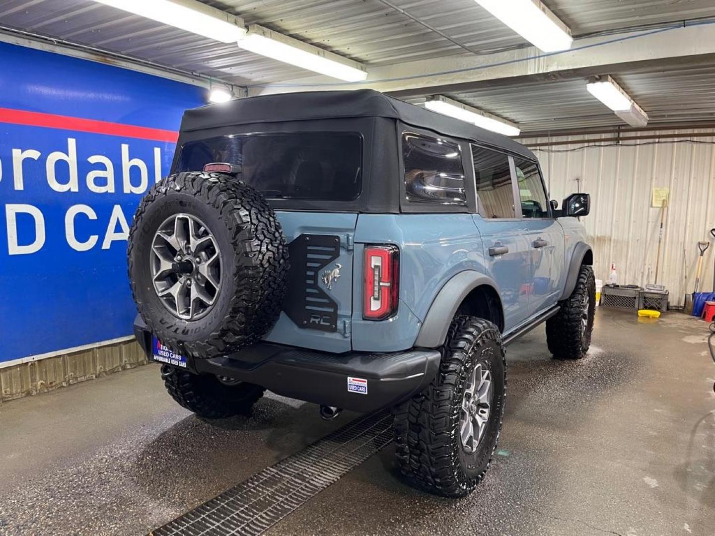 2023 BLUE FORD BRONCO BASE (1FMEE5DHXPL) with an 2.3L engine, 10-Speed Manual transmission, located at 2525 S. Cushman, Fairbanks, AK, 99701, (907) 452-5707, 64.824036, -147.712311 - Photo#2