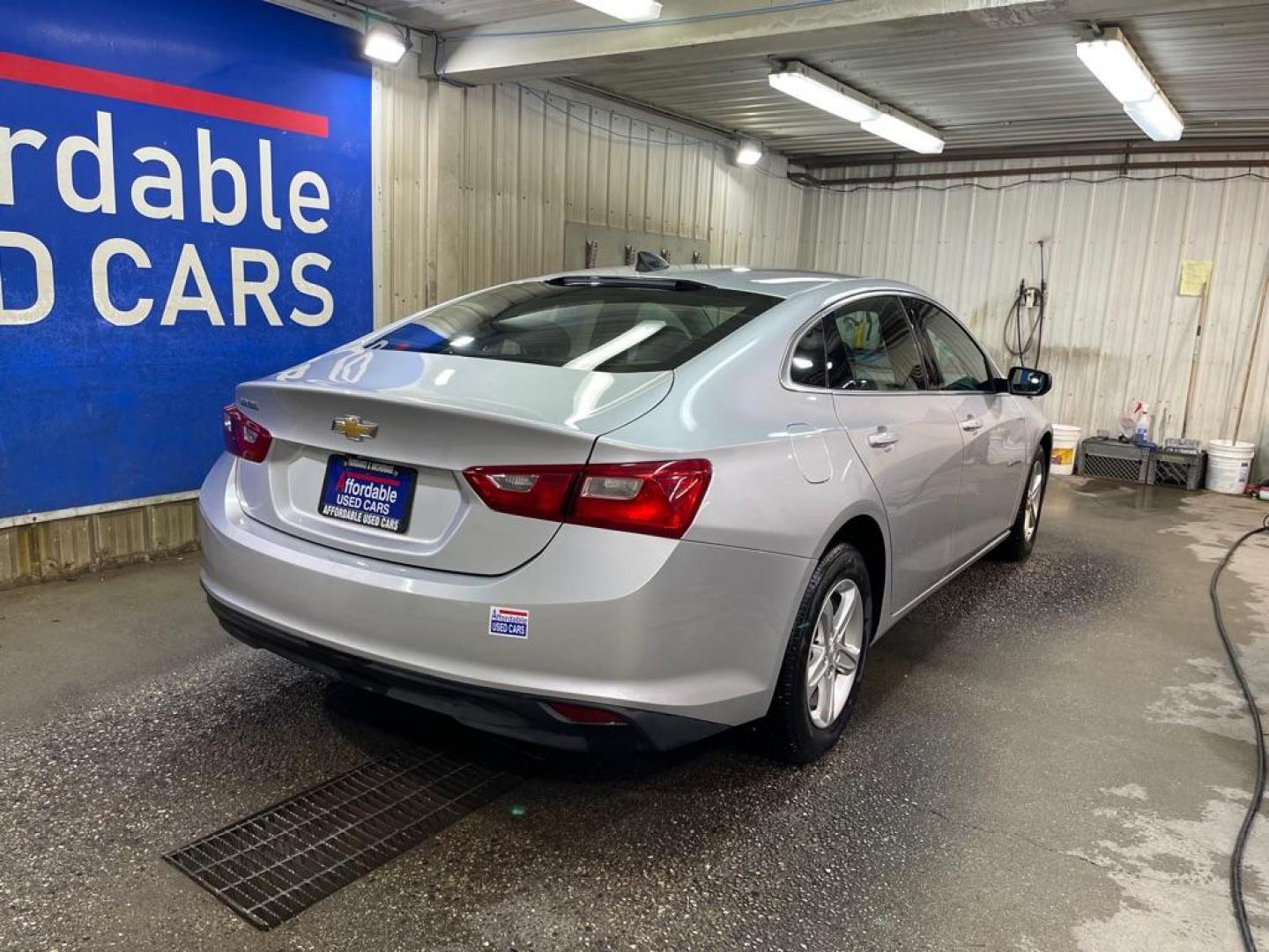 2022 SILVER CHEVROLET MALIBU LS (1G1ZB5ST1NF) with an 1.5L engine, Continuously Variable transmission, located at 2525 S. Cushman, Fairbanks, AK, 99701, (907) 452-5707, 64.824036, -147.712311 - Photo#2