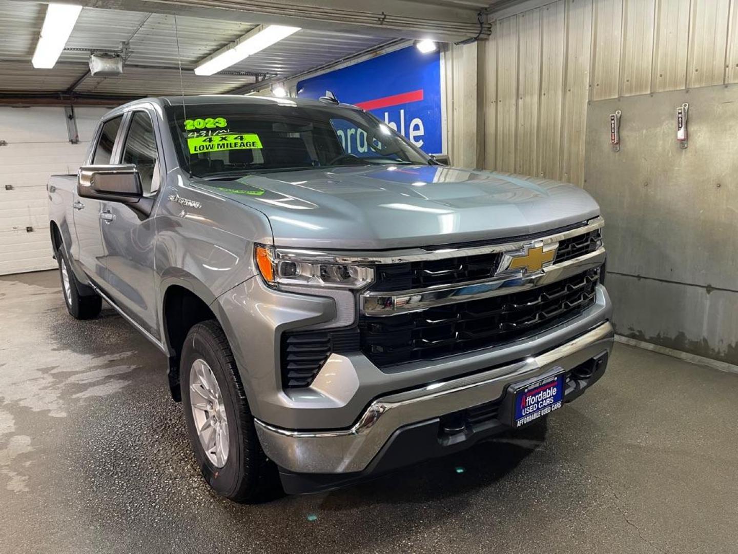 2023 SILVER CHEVROLET SILVERADO 1500 LT (1GCUDDEDXPZ) with an 5.3L engine, Automatic transmission, located at 2525 S. Cushman, Fairbanks, AK, 99701, (907) 452-5707, 64.824036, -147.712311 - Photo#0