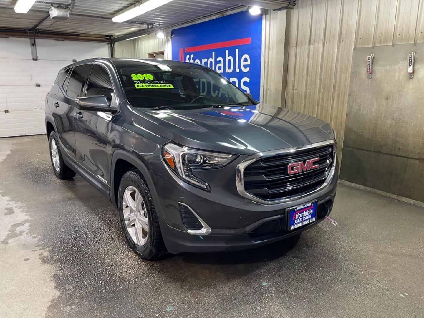 2019 GRAY GMC TERRAIN SLE (3GKALTEV7KL) with an 1.5L engine, Automatic transmission, located at 2525 S. Cushman, Fairbanks, AK, 99701, (907) 452-5707, 64.824036, -147.712311 - Photo#0