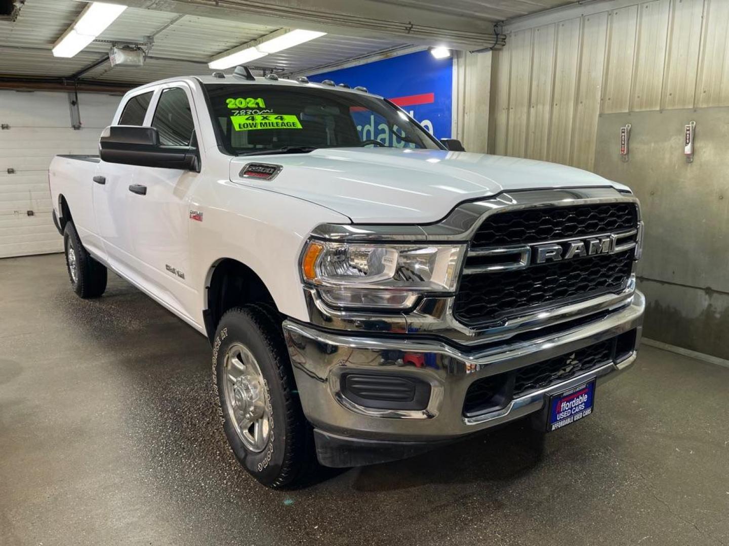 2021 WHITE RAM 2500 TRADESMAN (3C6UR5HJ0MG) with an 6.4L engine, Automatic transmission, located at 2525 S. Cushman, Fairbanks, AK, 99701, (907) 452-5707, 64.824036, -147.712311 - Photo#0