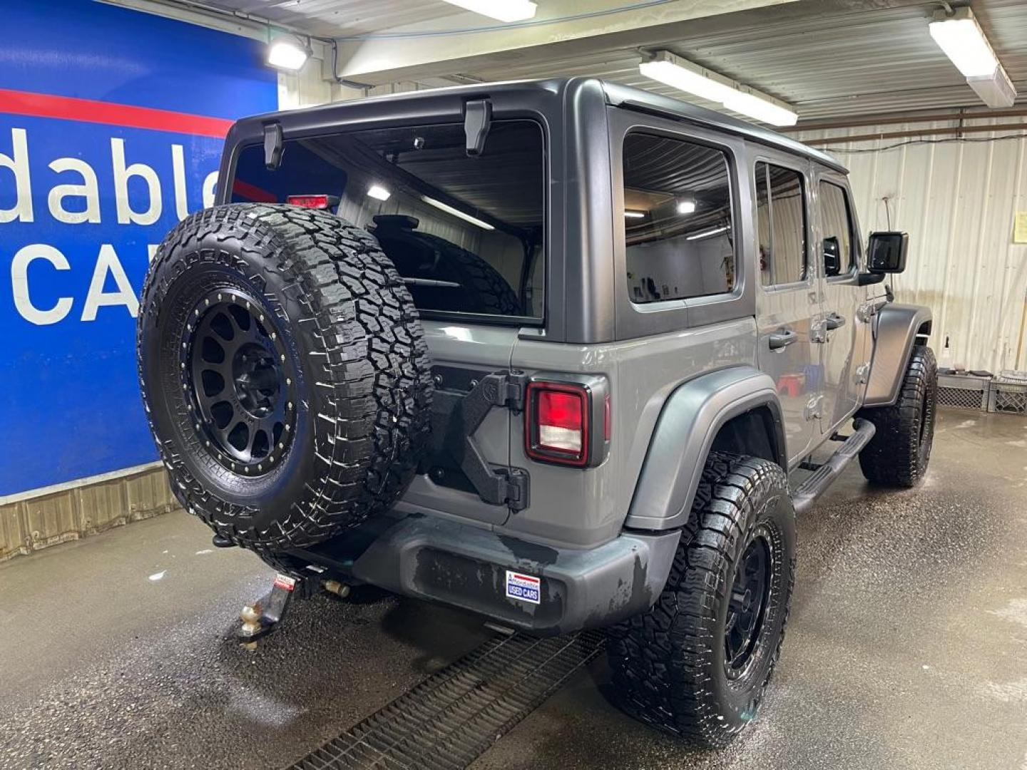 2020 GRAY JEEP WRANGLER UNLIMI SPORT (1C4HJXDG8LW) with an 3.6L engine, Automatic transmission, located at 2525 S. Cushman, Fairbanks, AK, 99701, (907) 452-5707, 64.824036, -147.712311 - Photo#2