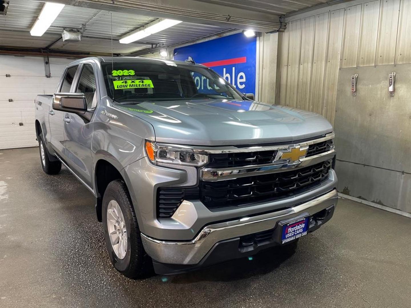 2023 GRAY CHEVROLET SILVERADO 1500 LT (1GCUDDED6PZ) with an 5.3L engine, Automatic transmission, located at 2525 S. Cushman, Fairbanks, AK, 99701, (907) 452-5707, 64.824036, -147.712311 - Photo#0