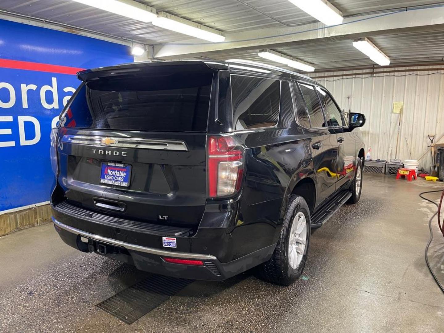 2021 BLACK CHEVROLET TAHOE 1500 LT (1GNSKNKD2MR) with an 5.3L engine, Automatic transmission, located at 2525 S. Cushman, Fairbanks, AK, 99701, (907) 452-5707, 64.824036, -147.712311 - Photo#2