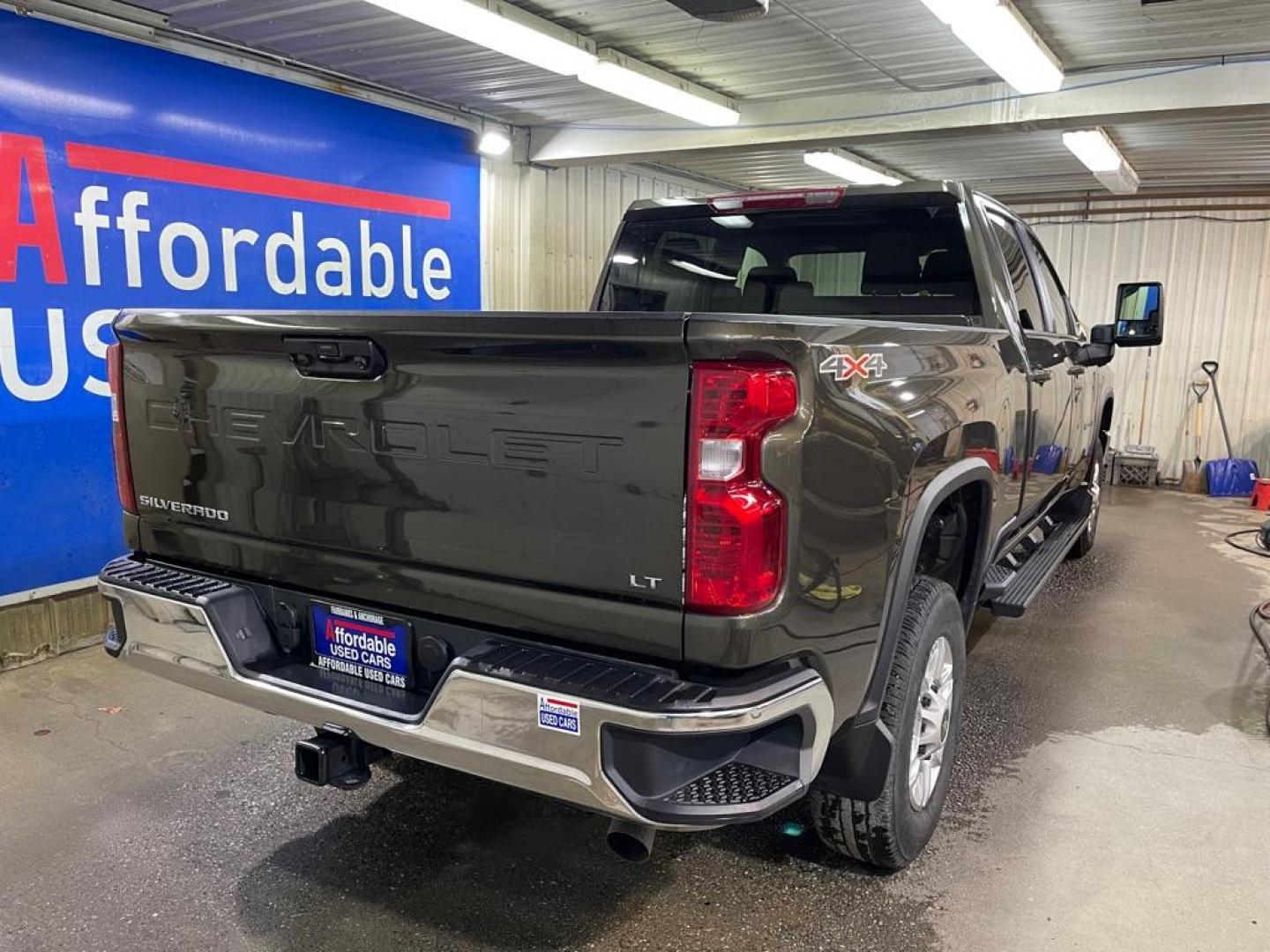 2023 GREEN CHEVROLET SILVERADO 2500 HEAVY DUTY LT (2GC4YNE74P1) with an 6.6L engine, Automatic transmission, located at 2525 S. Cushman, Fairbanks, AK, 99701, (907) 452-5707, 64.824036, -147.712311 - Photo#2