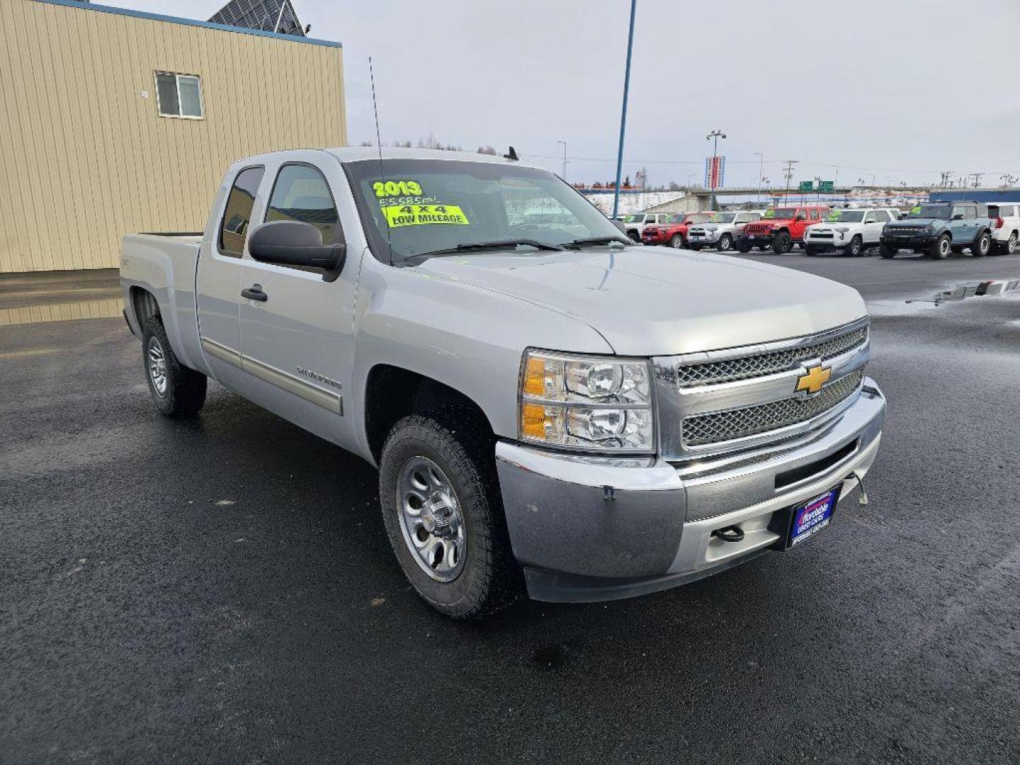 2013 SILVER CHEVROLET SILVERADO 1500 LT (1GCRKSE75DZ) with an 5.3L engine, Automatic transmission, located at 2525 S. Cushman, Fairbanks, AK, 99701, (907) 452-5707, 64.824036, -147.712311 - Photo#1