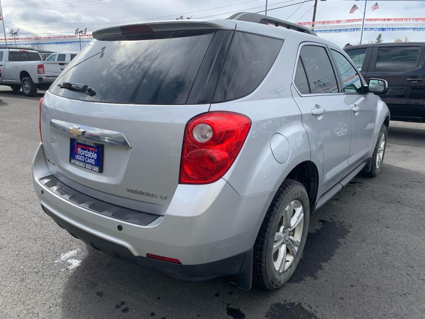 2012 SILVER CHEVROLET EQUINOX LT (2GNFLEEK0C6) with an 2.4L engine, Automatic transmission, located at 2525 S. Cushman, Fairbanks, AK, 99701, (907) 452-5707, 64.824036, -147.712311 - Photo#3