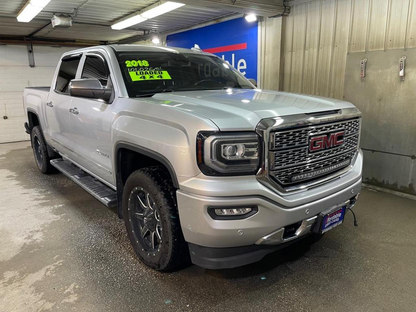 2018 SILVER GMC SIERRA 1500 DENALI (3GTU2PEJ9JG) with an 6.2L engine, Automatic transmission, located at 2525 S. Cushman, Fairbanks, AK, 99701, (907) 452-5707, 64.824036, -147.712311 - Photo#0