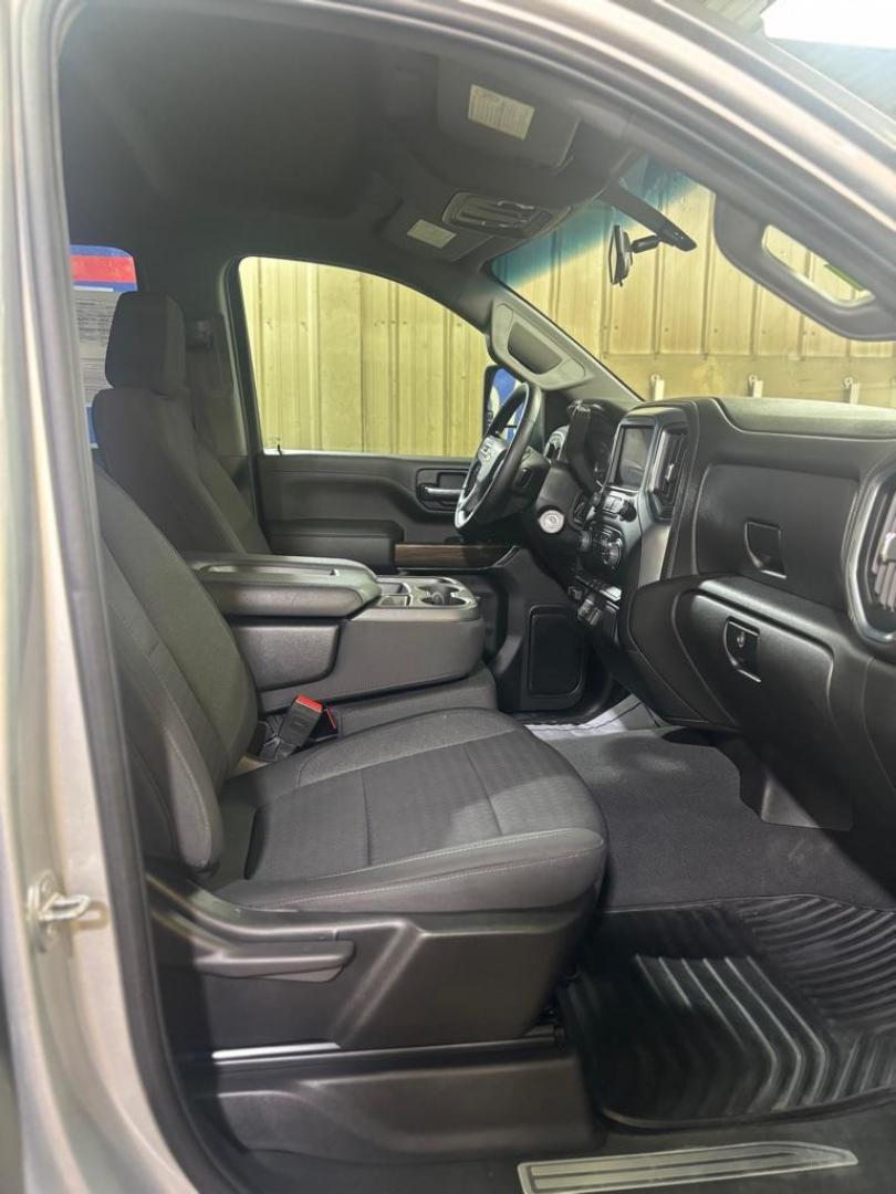 2023 SILVER CHEVROLET SILVERADO 2500 HEAVY DUTY LT (2GC4YNE71P1) with an 6.6L engine, Automatic transmission, located at 2525 S. Cushman, Fairbanks, AK, 99701, (907) 452-5707, 64.824036, -147.712311 - Photo#3