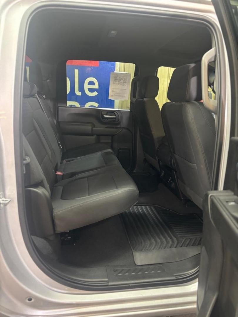 2023 SILVER CHEVROLET SILVERADO 2500 HEAVY DUTY LT (2GC4YNE71P1) with an 6.6L engine, Automatic transmission, located at 2525 S. Cushman, Fairbanks, AK, 99701, (907) 452-5707, 64.824036, -147.712311 - Photo#4