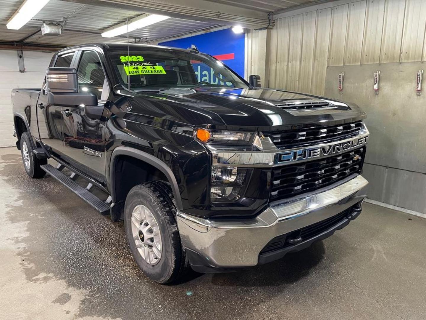 2023 BLACK CHEVROLET SILVERADO 2500 HEAVY DUTY LT (1GC4YNE72PF) with an 6.6L engine, Automatic transmission, located at 2525 S. Cushman, Fairbanks, AK, 99701, (907) 452-5707, 64.824036, -147.712311 - Photo#0