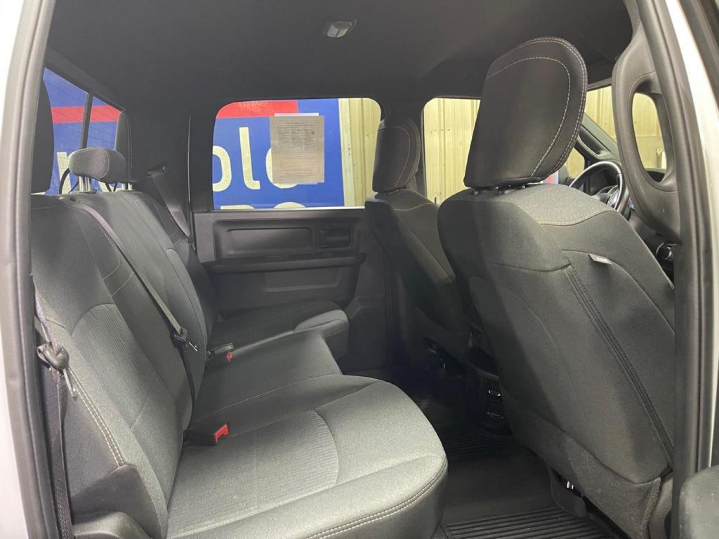 2021 WHITE RAM 2500 TRADESMAN (3C6UR5HJ2MG) with an 6.4L engine, Automatic transmission, located at 2525 S. Cushman, Fairbanks, AK, 99701, (907) 452-5707, 64.824036, -147.712311 - Photo#4
