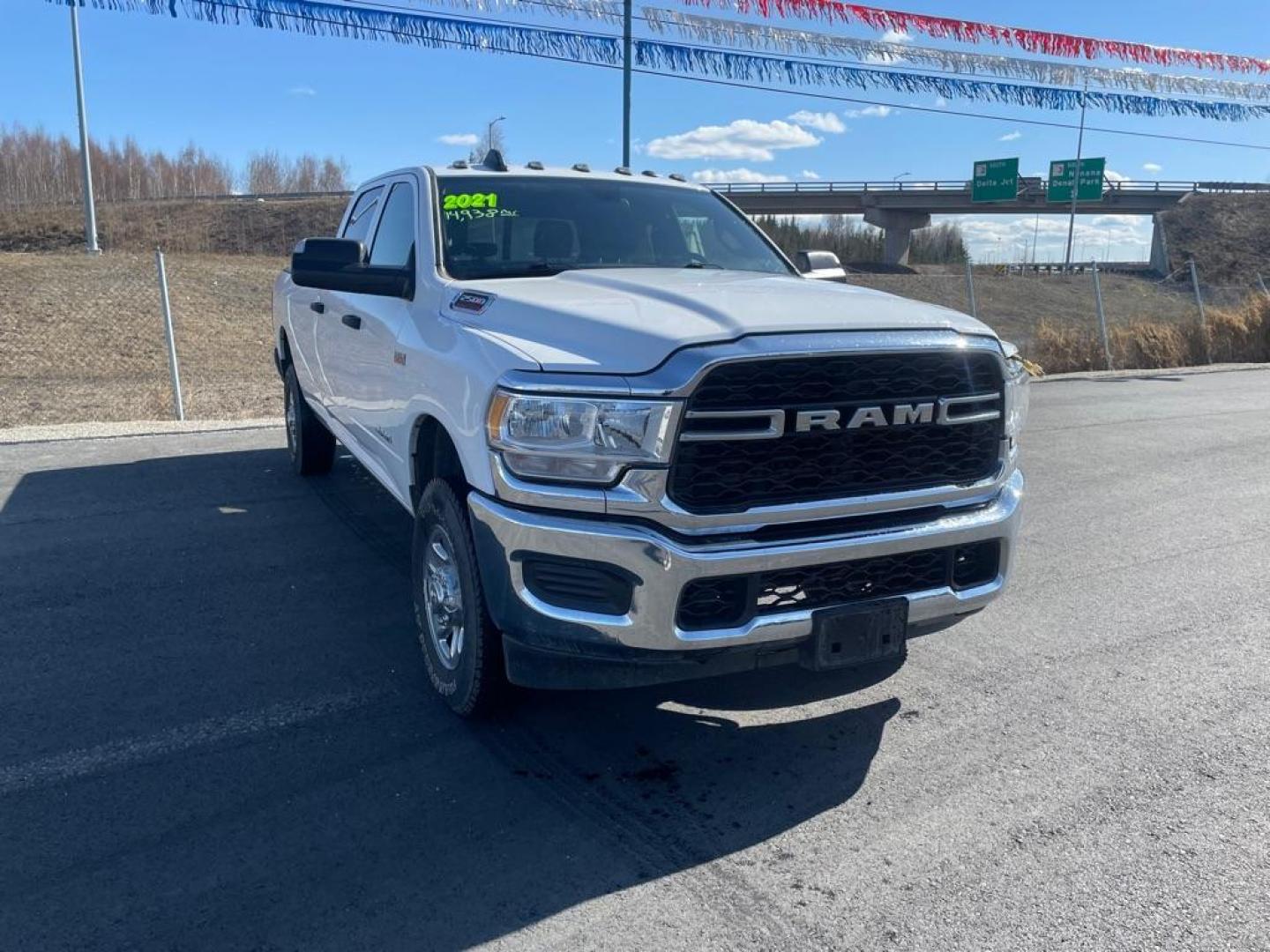 2021 WHITE RAM 2500 TRADESMAN (3C6UR5HJ2MG) with an 6.4L engine, Automatic transmission, located at 2525 S. Cushman, Fairbanks, AK, 99701, (907) 452-5707, 64.824036, -147.712311 - Photo#0