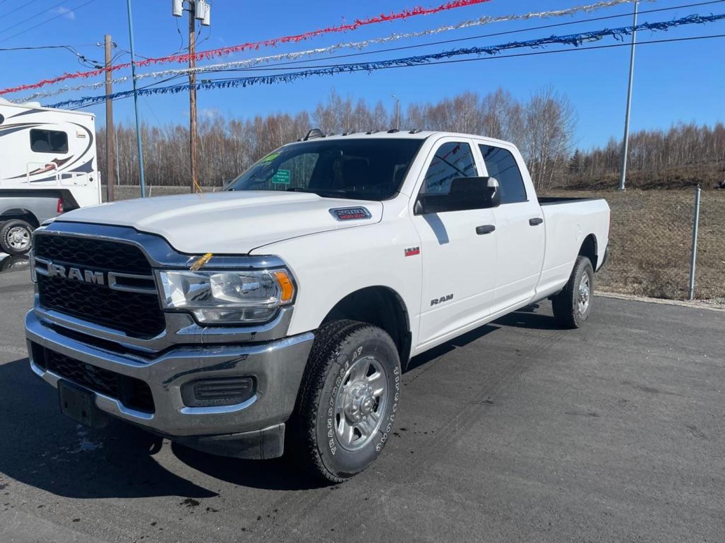 2021 WHITE RAM 2500 TRADESMAN (3C6UR5HJ2MG) with an 6.4L engine, Automatic transmission, located at 2525 S. Cushman, Fairbanks, AK, 99701, (907) 452-5707, 64.824036, -147.712311 - Photo#1