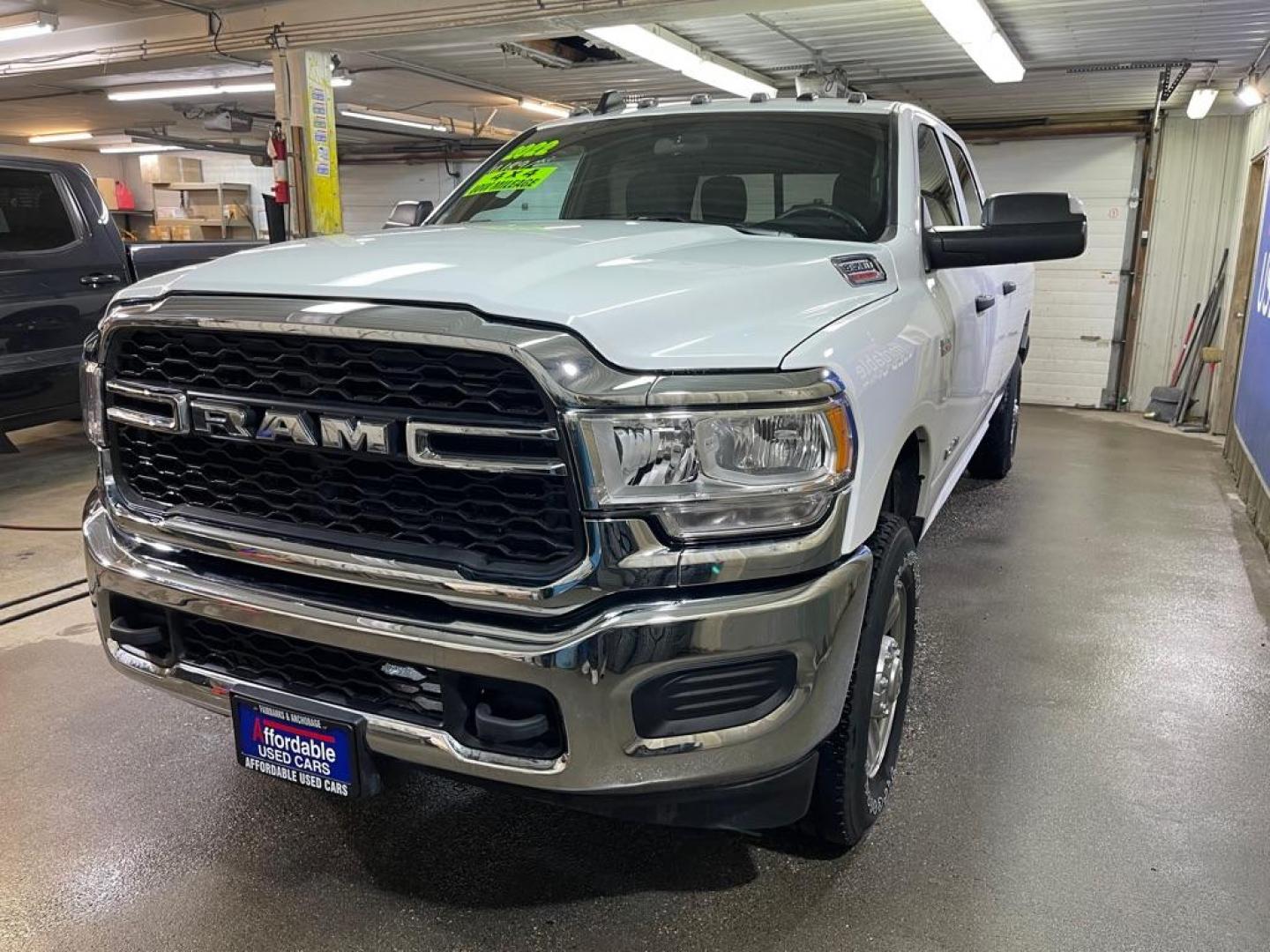 2022 WHITE RAM 3500 TRADESMAN (3C63R3GJ6NG) with an 6.4L engine, Automatic transmission, located at 2525 S. Cushman, Fairbanks, AK, 99701, (907) 452-5707, 64.824036, -147.712311 - Photo#1