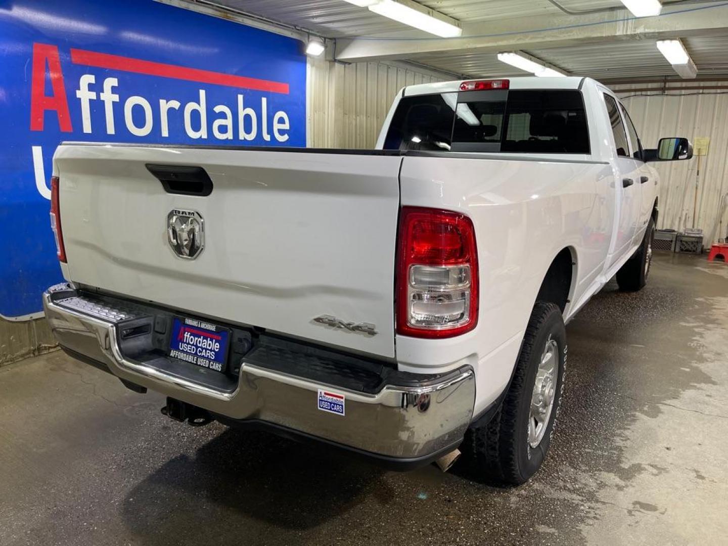 2022 WHITE RAM 3500 TRADESMAN (3C63R3GJ6NG) with an 6.4L engine, Automatic transmission, located at 2525 S. Cushman, Fairbanks, AK, 99701, (907) 452-5707, 64.824036, -147.712311 - Photo#2