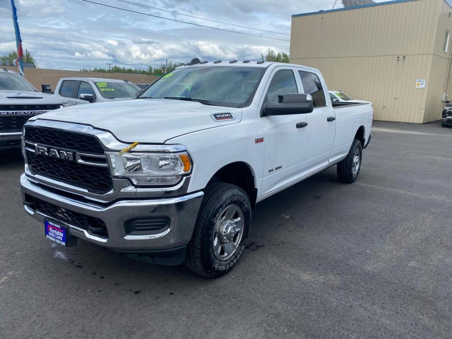 2021 WHITE RAM 3500 TRADESMAN (3C63R3GJ6MG) with an 6.4L engine, Automatic transmission, located at 2525 S. Cushman, Fairbanks, AK, 99701, (907) 452-5707, 64.824036, -147.712311 - Photo#0