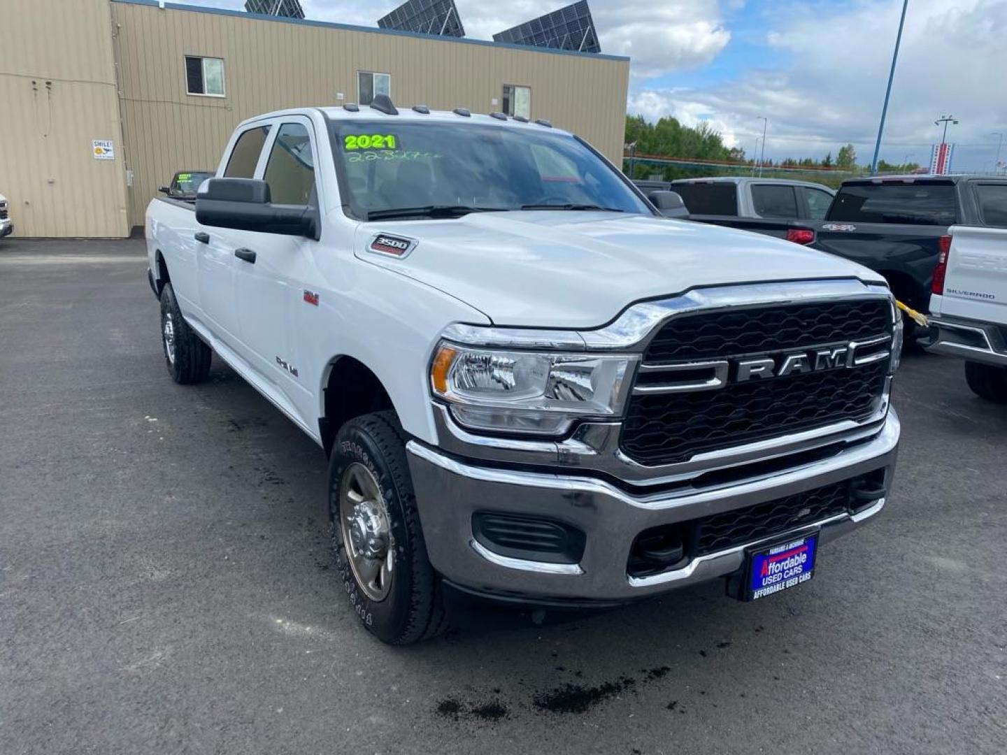 2021 WHITE RAM 3500 TRADESMAN (3C63R3GJ6MG) with an 6.4L engine, Automatic transmission, located at 2525 S. Cushman, Fairbanks, AK, 99701, (907) 452-5707, 64.824036, -147.712311 - Photo#1